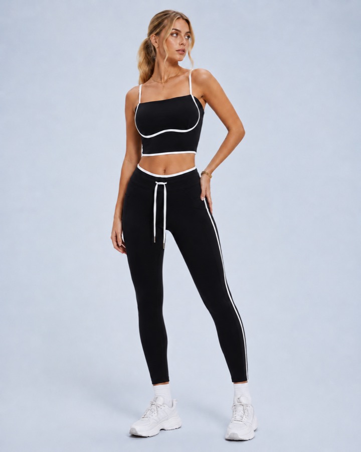 Cut-and-Sew-Set aus Crop-Top mit Kontrastpaspel und High-Waist-Leggings